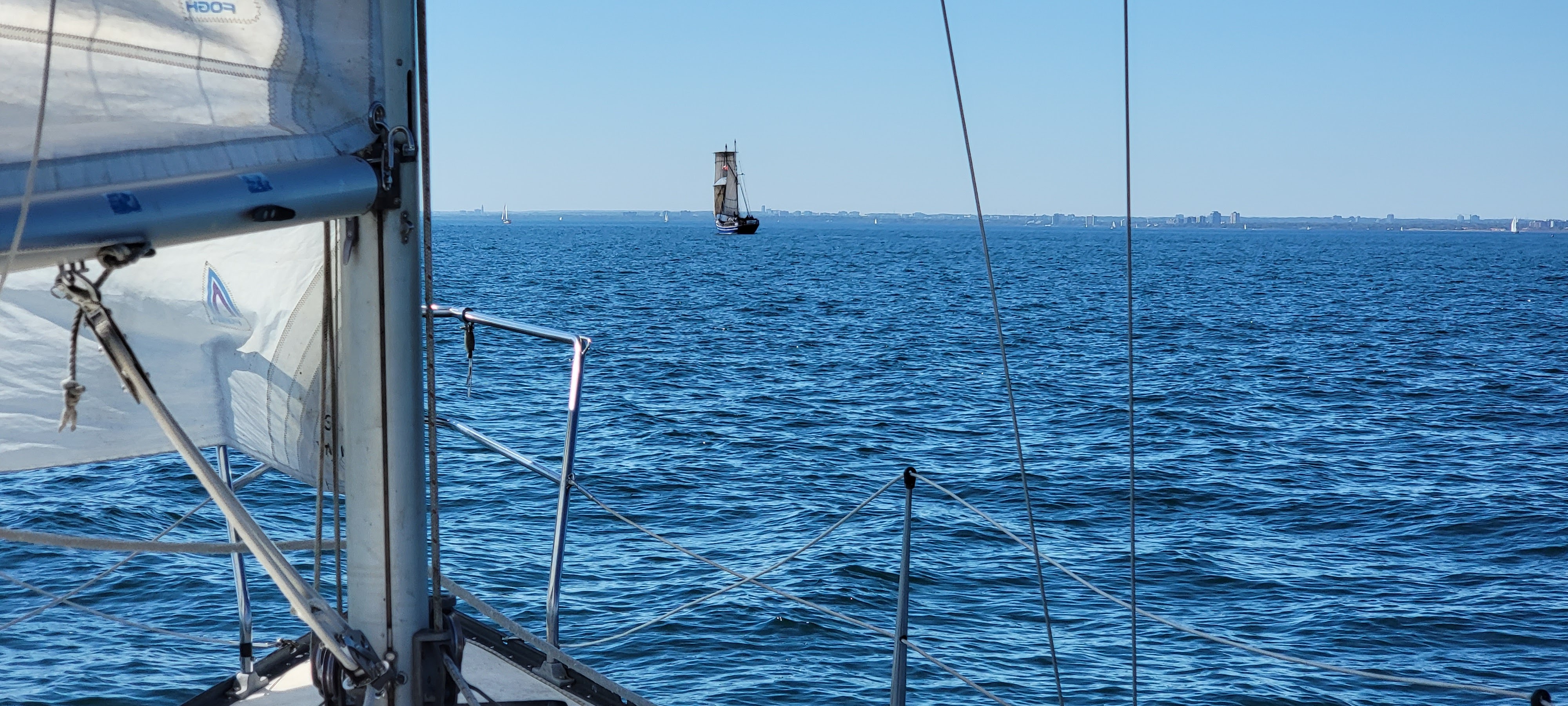 under sail - meeting Pathfinder